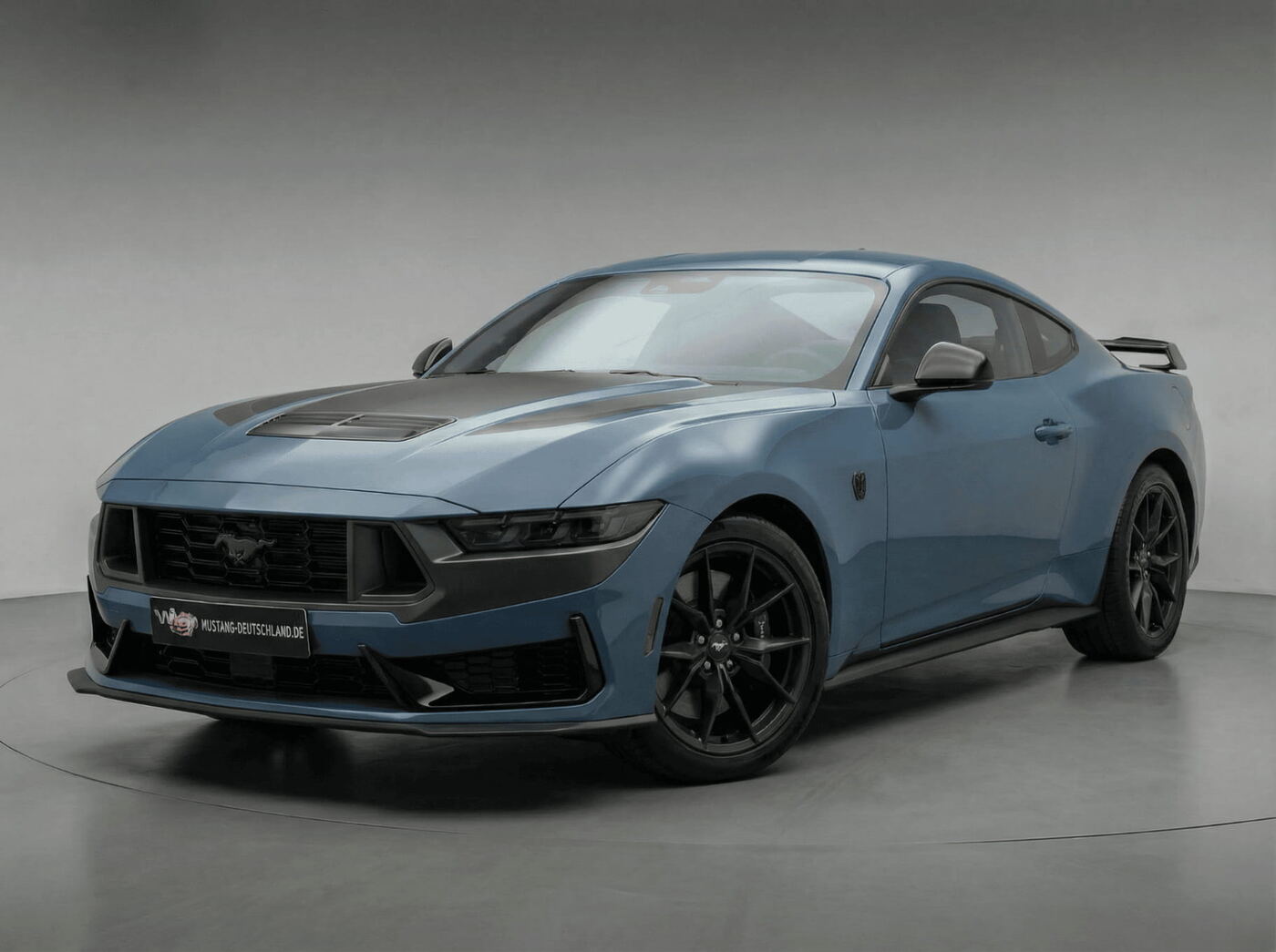 Mustang Dark Horse