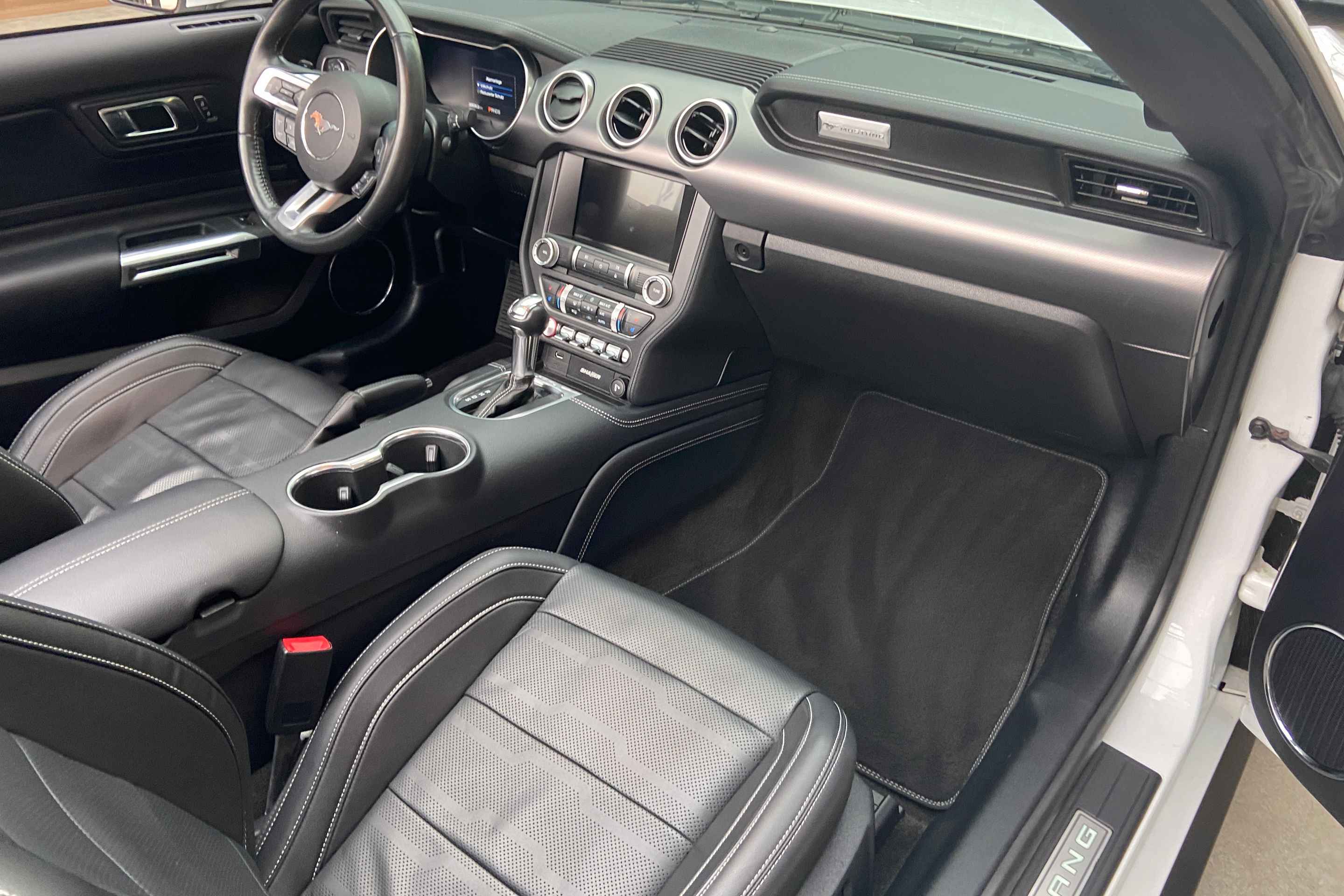 Ford Mustang (GT 5.0 Cabrio 1.HD|Premium2|Unfallfrei)