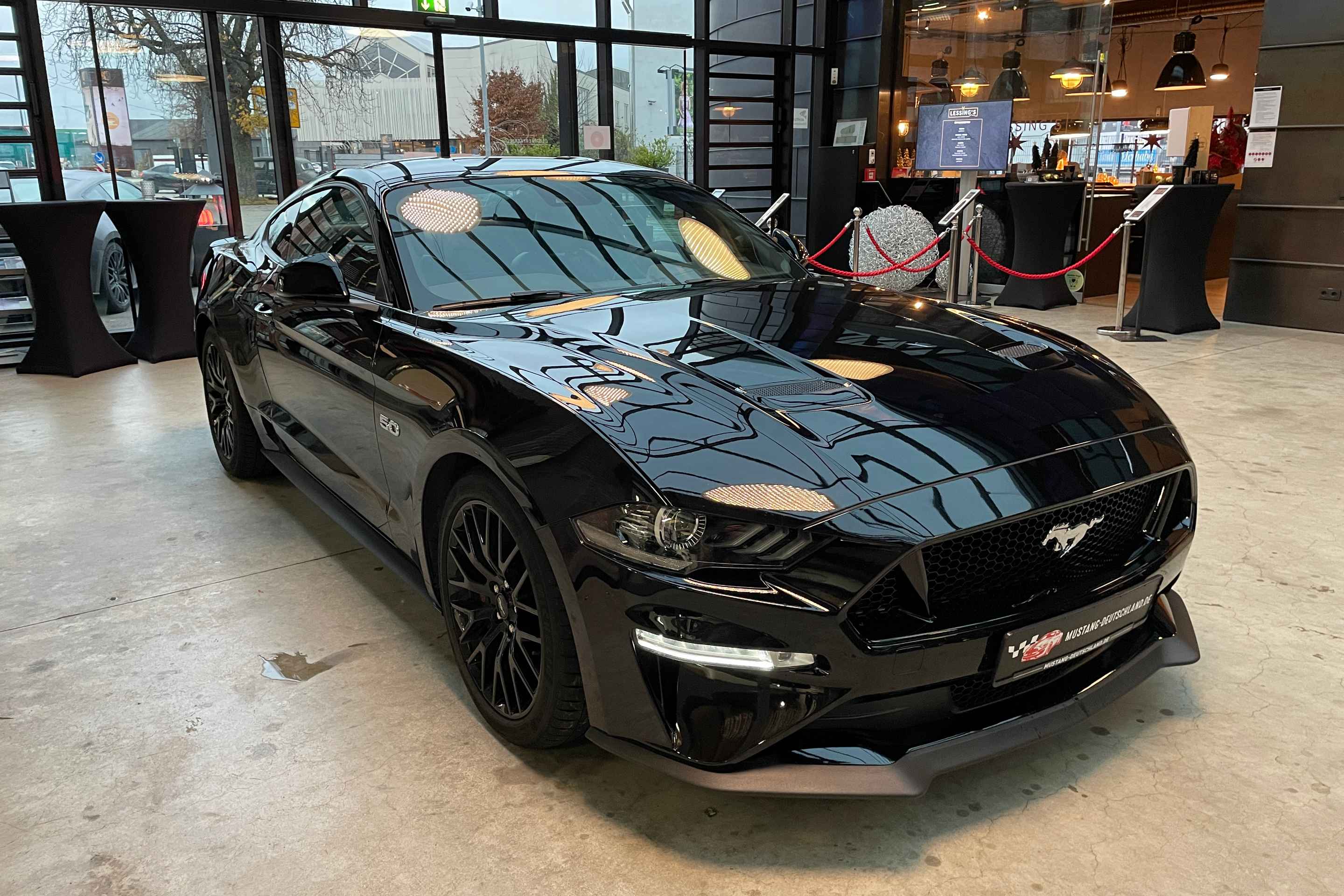 Ford Mustang (GT 5.0 Fastback Premium2*Magne-R.)