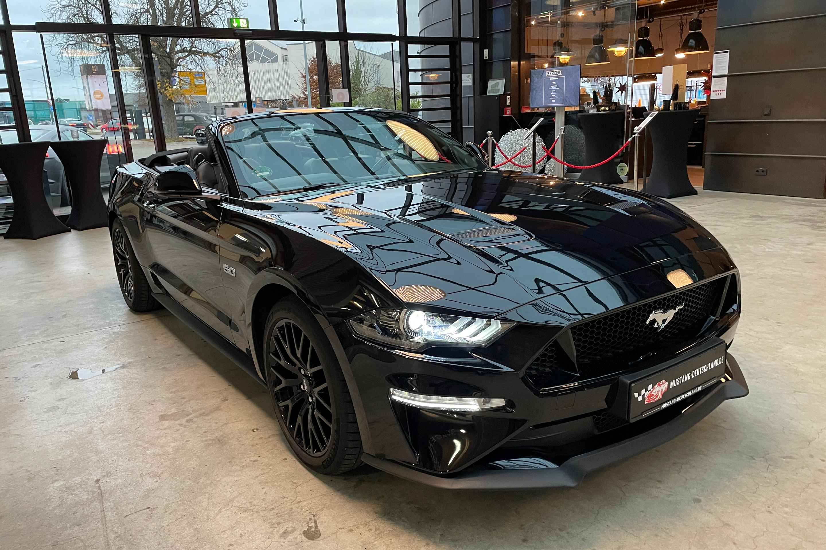 Ford Mustang (GT 5.0 Cabrio 1.HD*Carbon-Styl.*10-Gang)